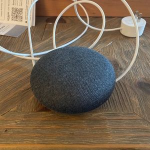 Google Home Mini